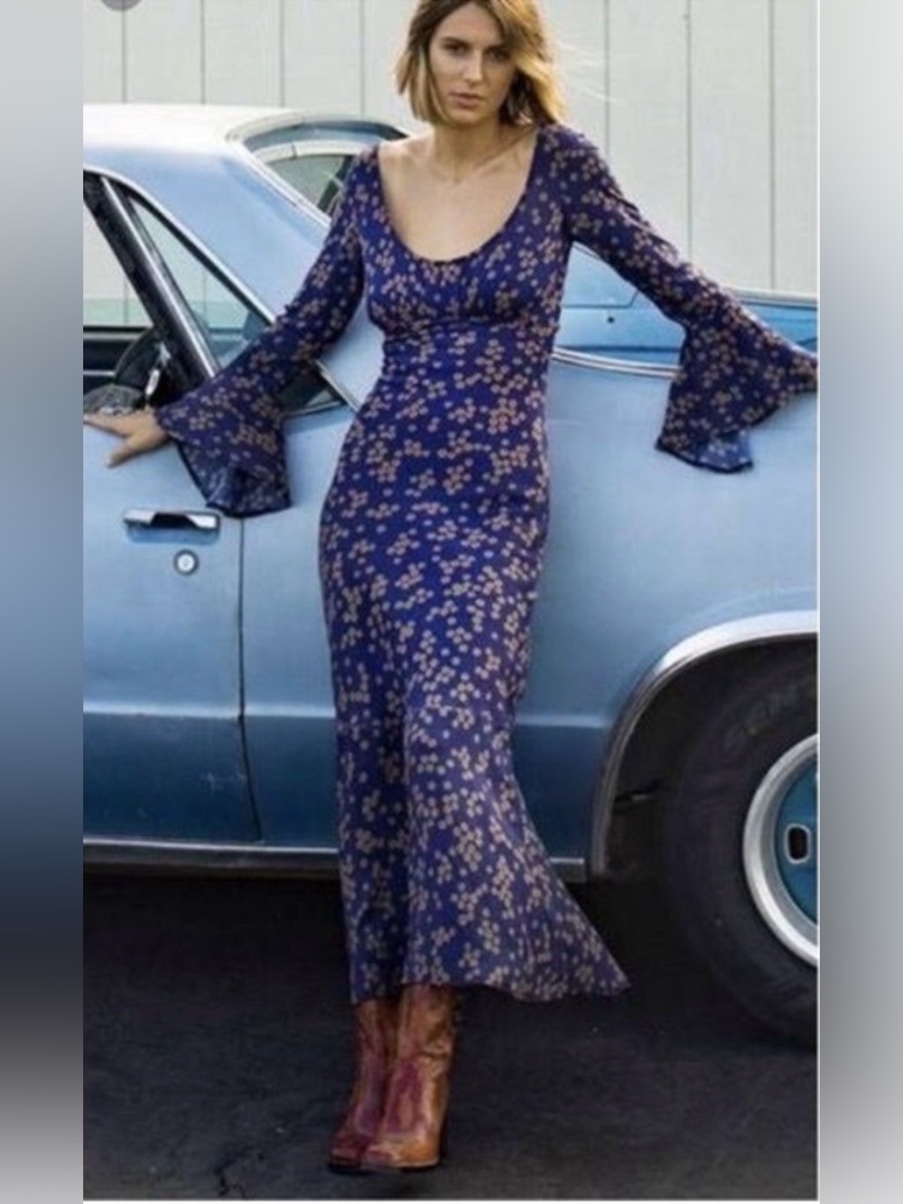 Novella Royale Long Sleeve Maxi Dress